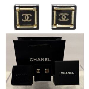 Vintage CHANEL Black and Gold Square CC Earrings